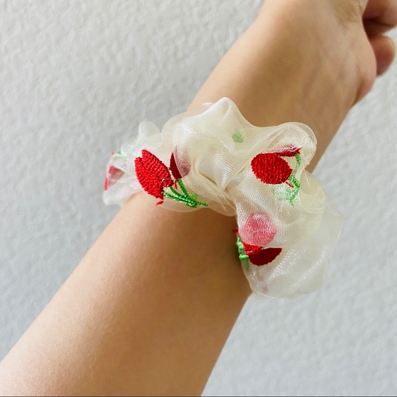 🍒Embroidery Cherry Hair Tie Scrunchie - Picture 3 of 3